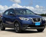 Used 2020 Nissan Kicks SV image 2