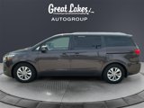 Used 2017 Kia Sedona LX w/ LX Essentials Premium Package image 2