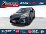Used 2017 Ford Escape SE w/ Equipment Group 201A image 1