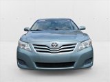 Used 2011 Toyota Camry LE image 2