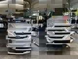 Used 2017 Ford Escape Titanium image 2