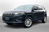 Used 2019 Jeep Cherokee Sport image 3