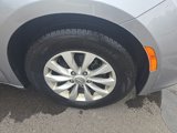 Used 2019 Chrysler Pacifica Touring-L image 4