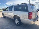 Used 2007 Chevrolet Suburban LT w/ LT Preferred Equipment Group image 4