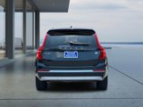 Used 2022 Volvo XC90 T8 Inscription Expression w/ Climate Package image 5