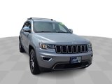 Used 2017 Jeep Grand Cherokee Limited image 3