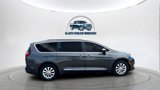 Used 2018 Chrysler Pacifica Touring-L Plus image 3
