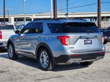 Used 2022 Ford Explorer XLT w/ Equipment Group 202A image 5