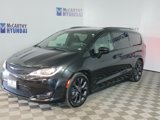 Used 2018 Chrysler Pacifica Touring-L w/ Premium Audio Group image 2