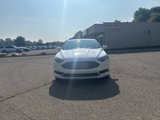 Used 2018 Ford Fusion SE w/ Fusion SE Technology Package image 2