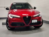 Used 2023 Alfa Romeo Stelvio Veloce image 2