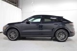 Used 2021 Porsche Cayenne Coupe image 2