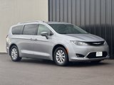 Used 2019 Chrysler Pacifica Touring-L image 4
