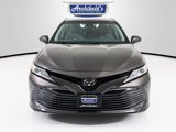 Used 2018 Toyota Camry XLE image 2