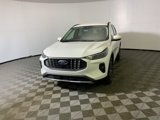 New 2025 Ford Escape SE image 4