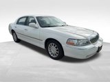 Used 2007 Lincoln Town Car Signature image 4