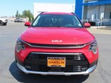 Used 2023 Kia Niro SX Touring image 2