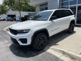 New 2025 Jeep Grand Cherokee Altitude image 3