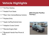 Used 2023 Chrysler Pacifica Touring-L image 3
