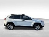 Used 2017 Jeep Cherokee Sport image 3