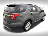 Used 2016 Ford Explorer XLT image 3