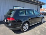 Used 2019 Volkswagen Golf Alltrack S image 6
