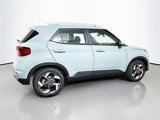 Used 2025 Hyundai Venue SEL image 6