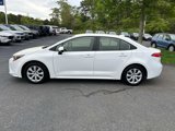 Used 2022 Toyota Corolla LE image 5