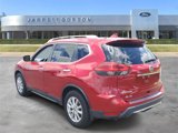 Used 2017 Nissan Rogue SV image 3