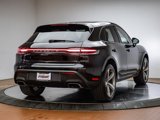 Certified 2025 Porsche Macan image 6