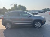 Used 2012 Volkswagen Tiguan SE image 2