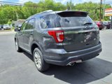 Used 2018 Ford Explorer XLT image 3