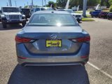 Used 2023 Nissan Sentra SV image 4