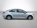 Used 2022 Toyota Corolla LE image 6