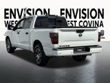 Used 2021 Nissan Titan SV w/ SV Convenience Package image 5