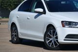 Used 2017 Volkswagen Jetta SE image 4