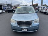 Used 2010 Chrysler Town & Country Touring image 2