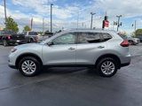 Used 2017 Nissan Rogue SV w/ Sun & Sound Touring Package image 4