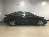 Used 2016 Toyota Camry SE image 2