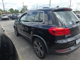 Used 2017 Volkswagen Tiguan SEL image 2
