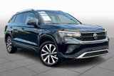 Used 2022 Volkswagen Taos SE image 2