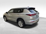New 2025 Mitsubishi Outlander ES image 4