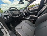 New 2025 Chrysler Pacifica Select image 2