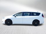 Used 2023 Chrysler Voyager LX image 4