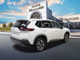 Used 2023 Nissan Rogue SV image 3