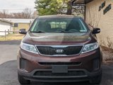 Used 2014 Kia Sorento LX image 2