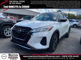 Used 2023 Nissan Kicks SV image 2