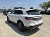 Used 2020 Lincoln Nautilus Reserve w/ Equipment Group 201A image 5
