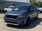 Used 2022 Kia Carnival EX image 3