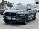 Certified 2022 Ford Edge SE w/ Black Appearance Package image 5